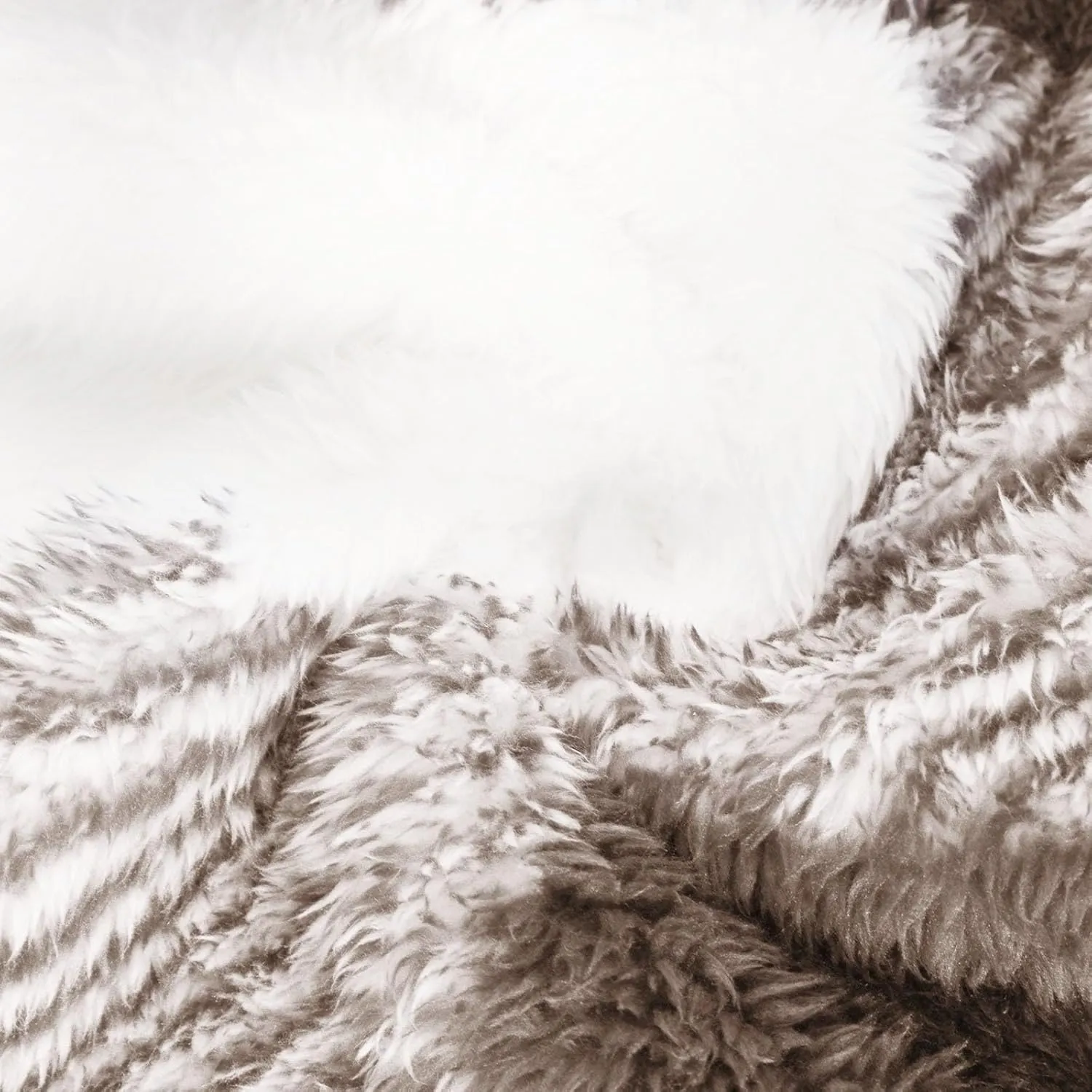 Fleece Jackets for Women 2024 Winter Full Zip Hooded Jacket Plus Size Fuzzy Coats with Pockets Casual Warm Coats