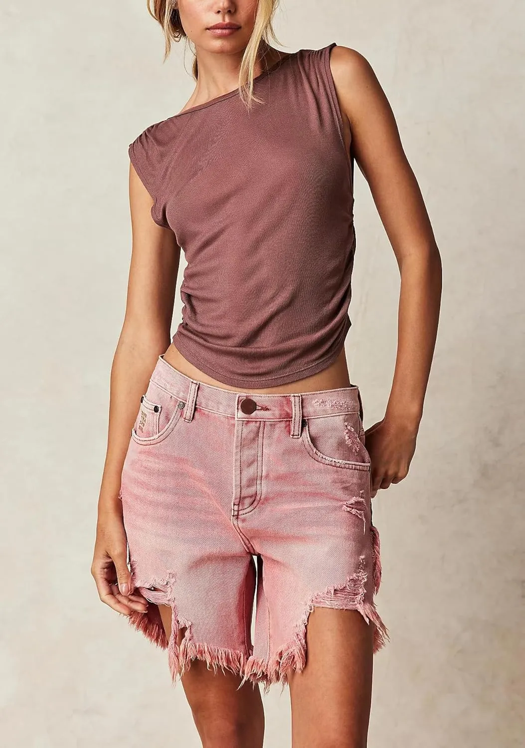 Women Cut Off Denim Shorts Low Waisted Frayed Raw Hem Ripped Distressed Baggy Jeans Shorts Casual Wide Leg Shorts