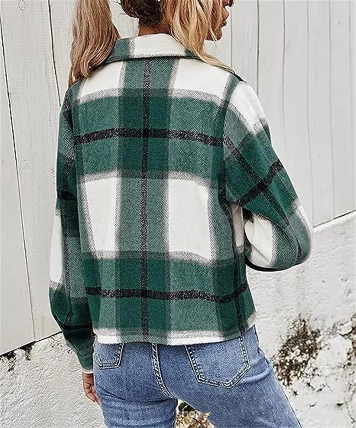 Women's Fashion Cropped Flannel Wool Blend Plaid Shacket Long Sleeve Button Down Jackets 2023 Fall Casual Coat Pockets