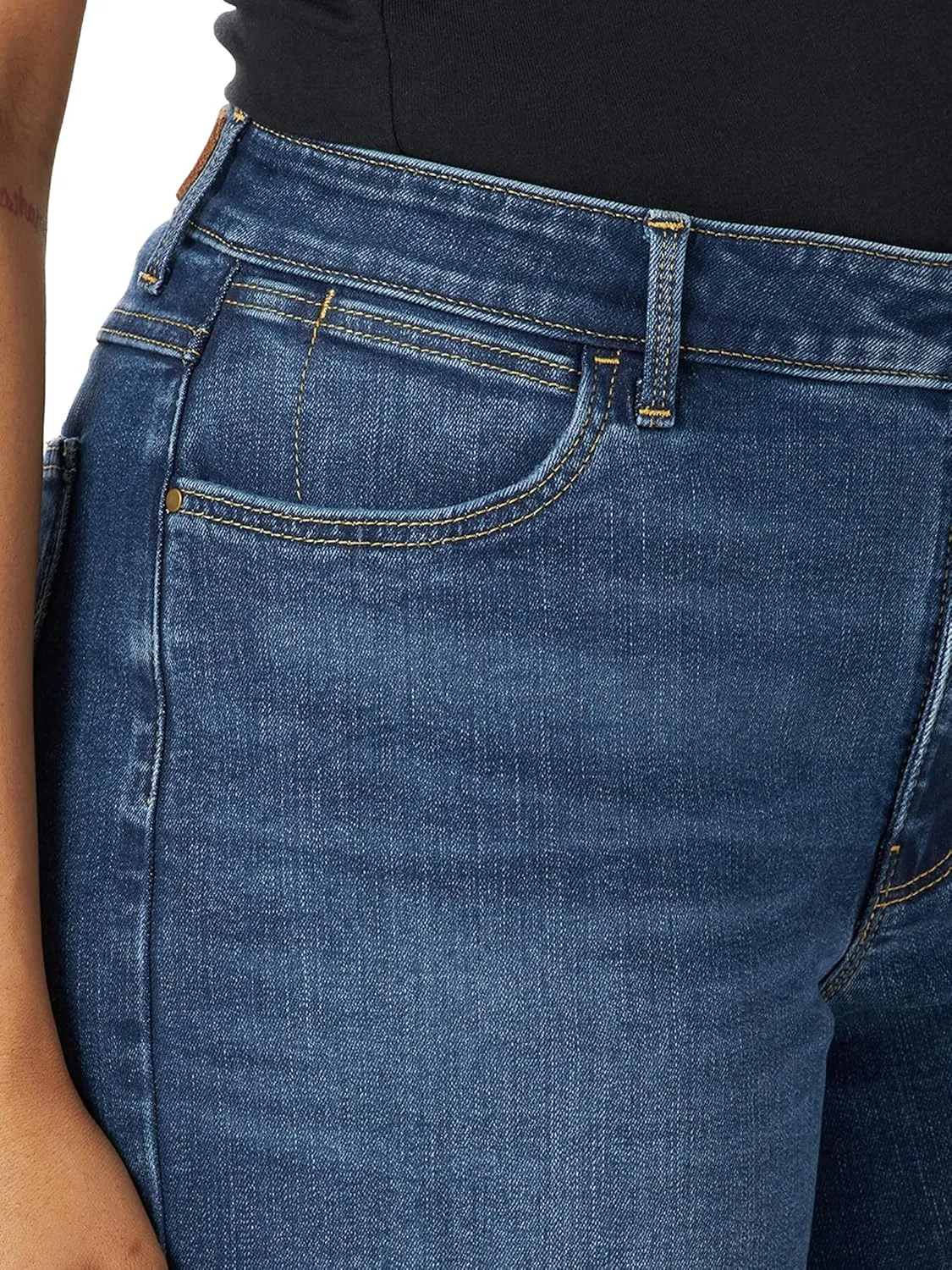 Wrangler Women's 4" Fray Jean Short